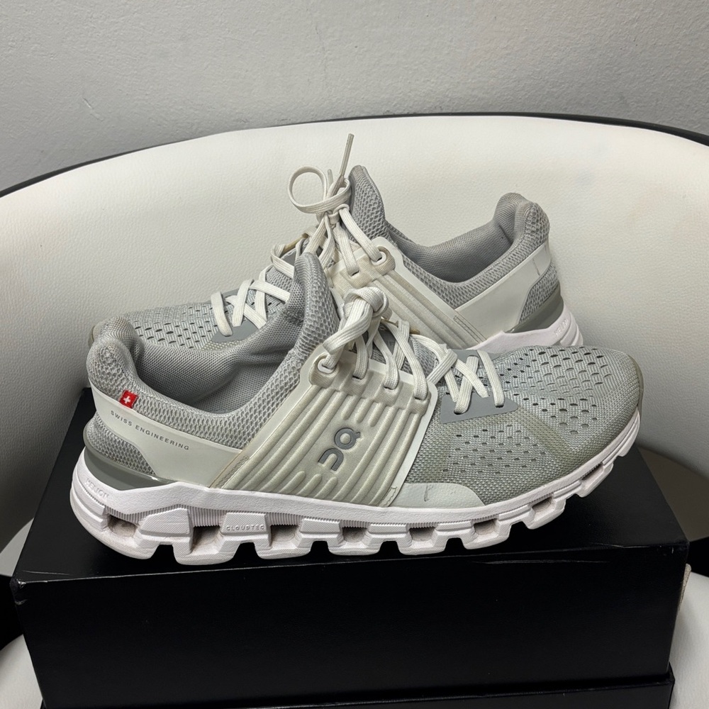 On Running  Cloudswift 2 Running Shoes Light Gray and White Athletic Shoes - Picture 10 of 11